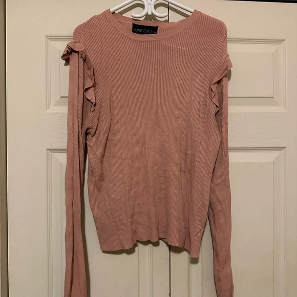 Pink top - Picture 2 of 5